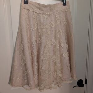 Chic Lace A-Line Skirt in Cream